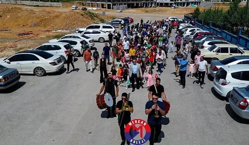 Mercan Kolejinde Gençlik Haftası Coşkuyla Kutlandı