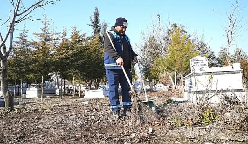Battalgazi'de temizlik seferberliği toz ve dumana karşı kesintisiz mücadele