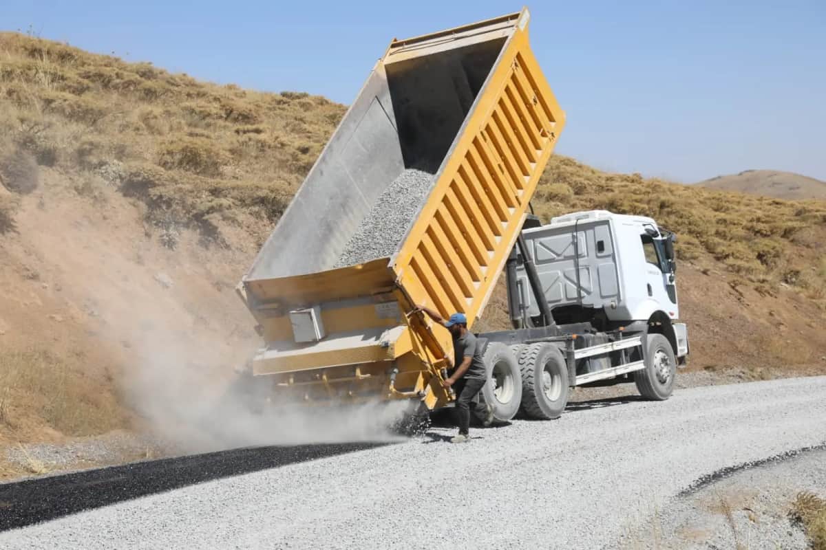 Battalgazi Belediyesi arı gibi çalışıyor