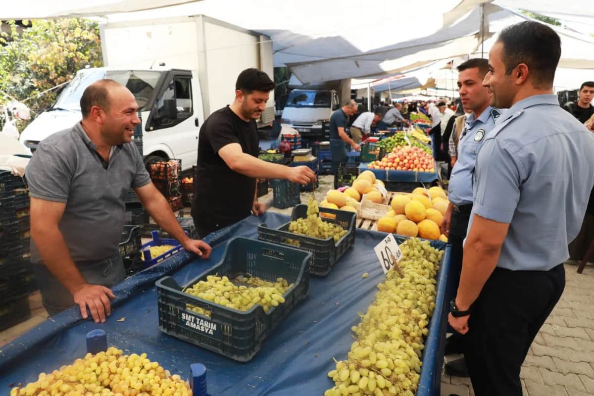 pazar esnafı denetlendi