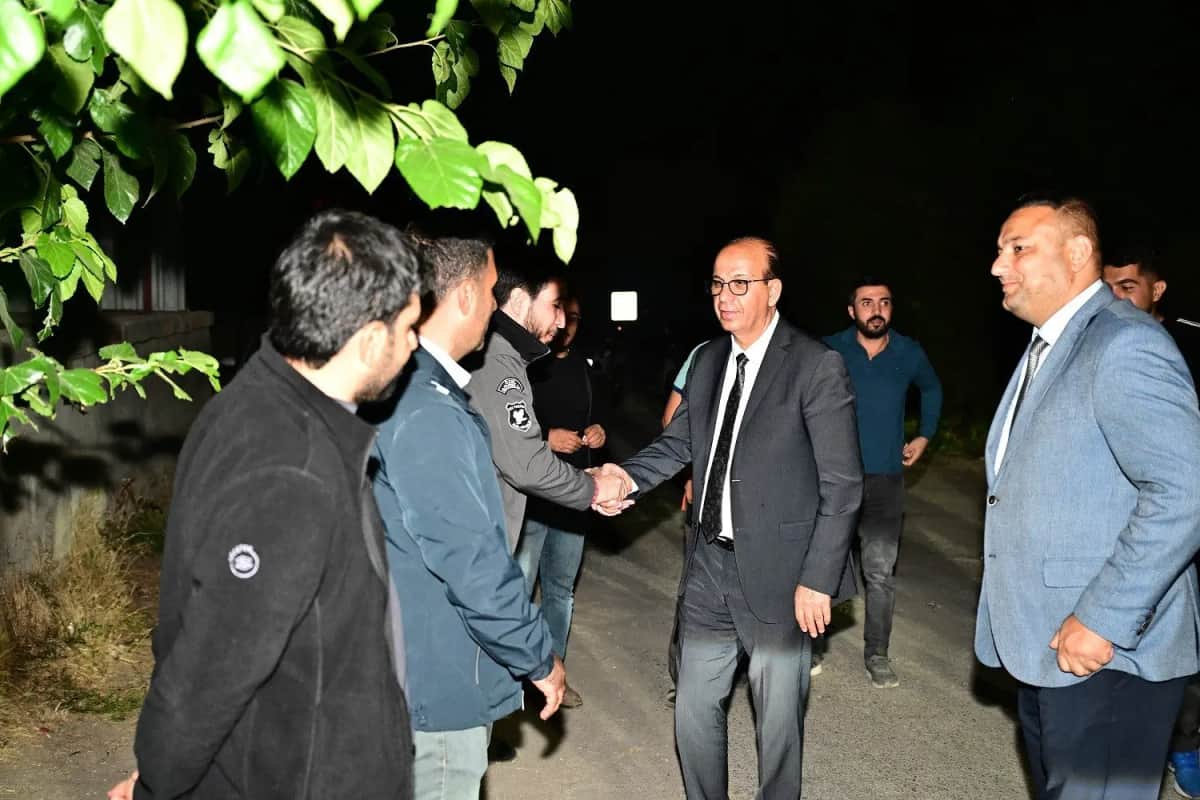 Başkan Geçit Gönülleri Fethediyor
