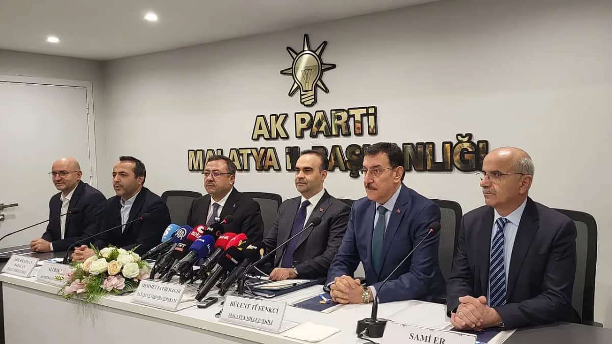 Bakan Kacır Malatya’da: 6,2 Milyarlık 10 Proje Açılıyor