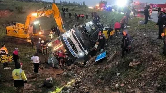 Malatya’da Feci Otobüs Kazası 4 Kişi Hayatını Kaybetti 34 Yaralı