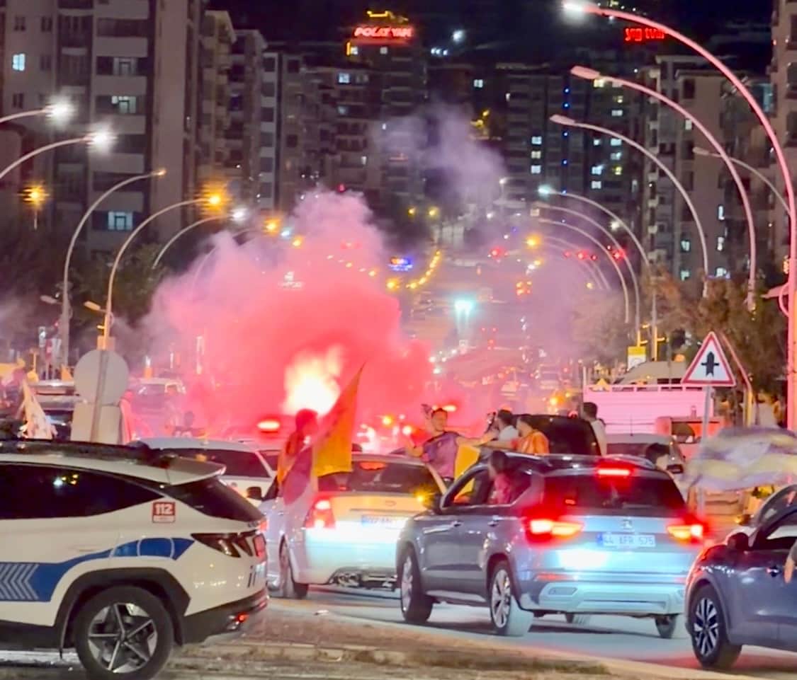 Malatya’da Galatasaray Coşkusu Sokağa Taştı