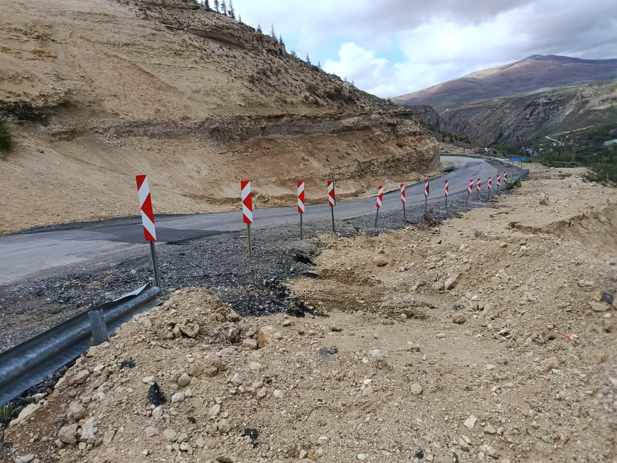 Elbistan Yolunda Çökme Engellenemiyor
