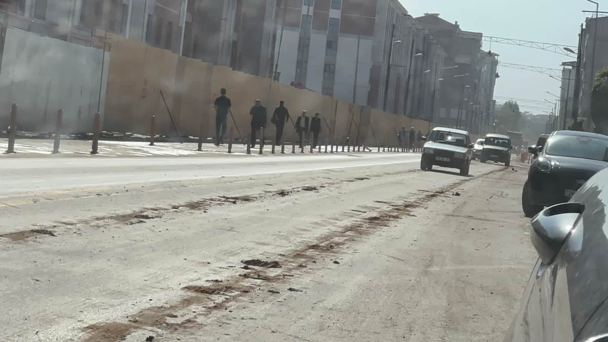 İnönü Caddesi’nde Çamur Tepkisi