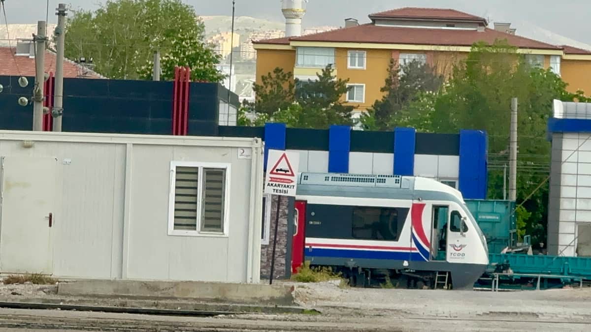 TCDD Taşımacılık Atölyesinde İş Kazası: Bir İşçi Ağır Yaralandı