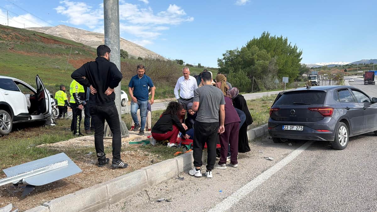 Malatya-Adıyaman Yolunda Kaza: 3 Yaralı