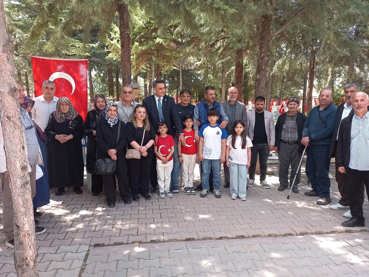 Şehitler Bayram Öncesi Dualarla Anıldı