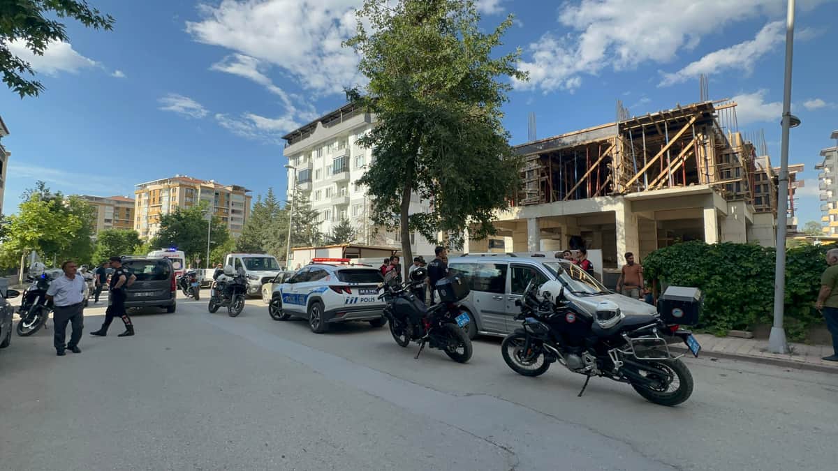 Ücret Tartışması Kavgaya Döndü: İşçi Hastanelik Oldu