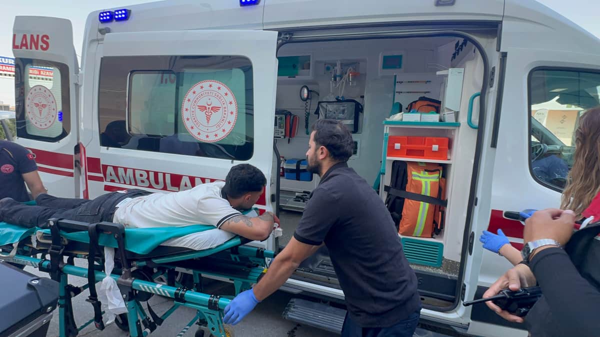 Terminal Caddesi’nde Bıçaklı Kavga: 1 Yaralı