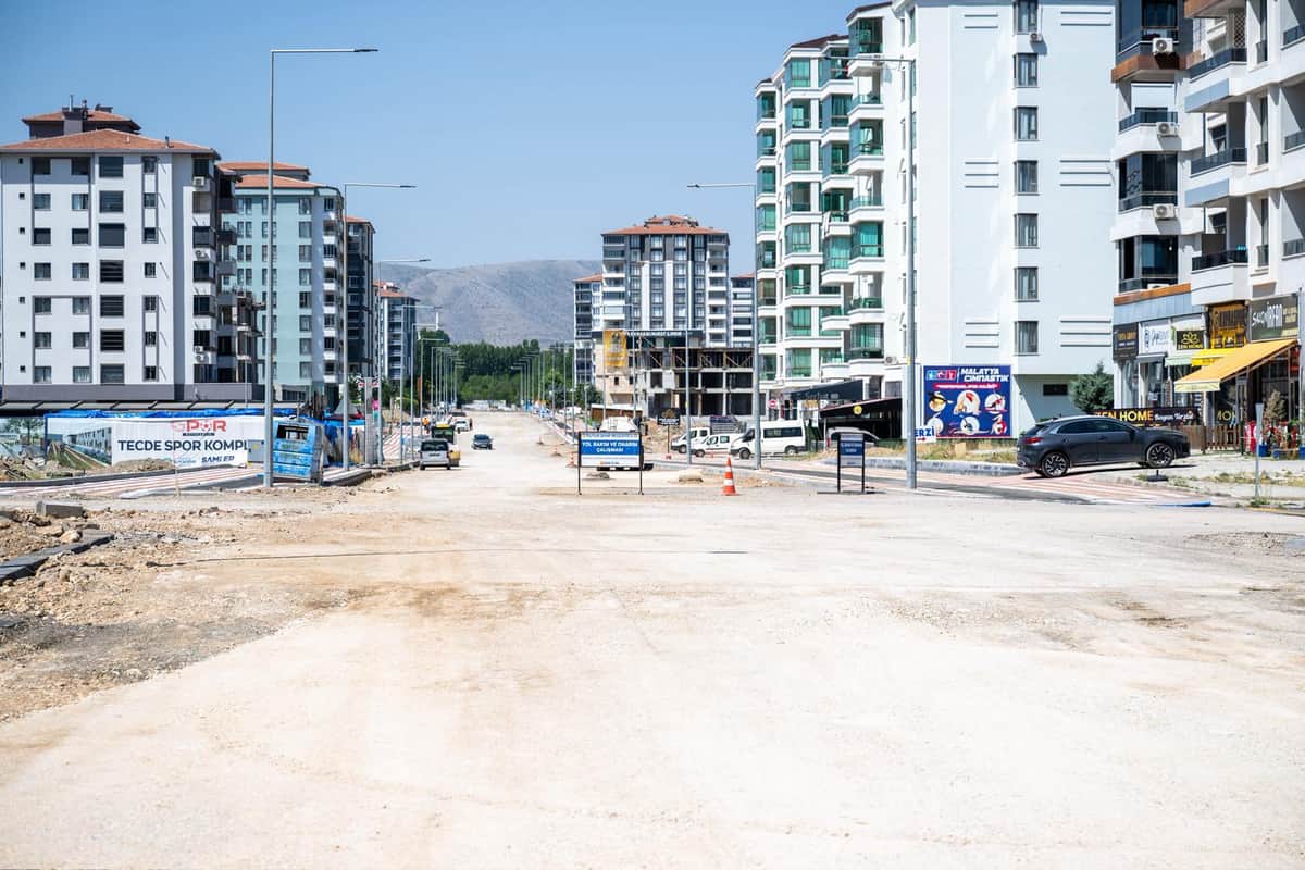Başkan Er: Malatya'nın Gelecekteki Ulaşım Sorunlarını Çözüyoruz