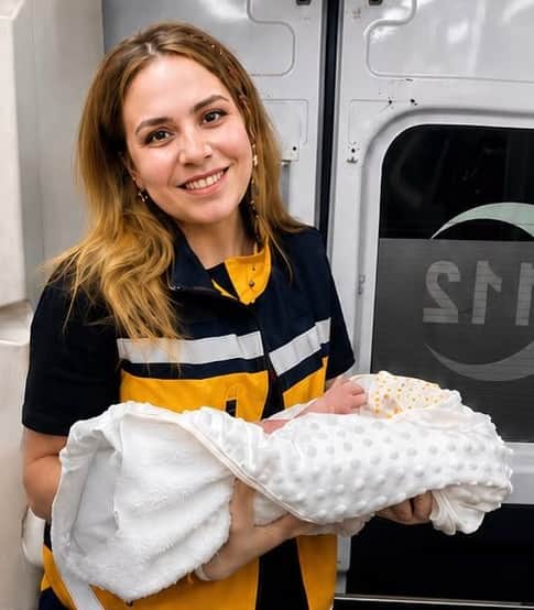 Kubbe Dağı’nda Ambulans İçinde Doğum Sevinci