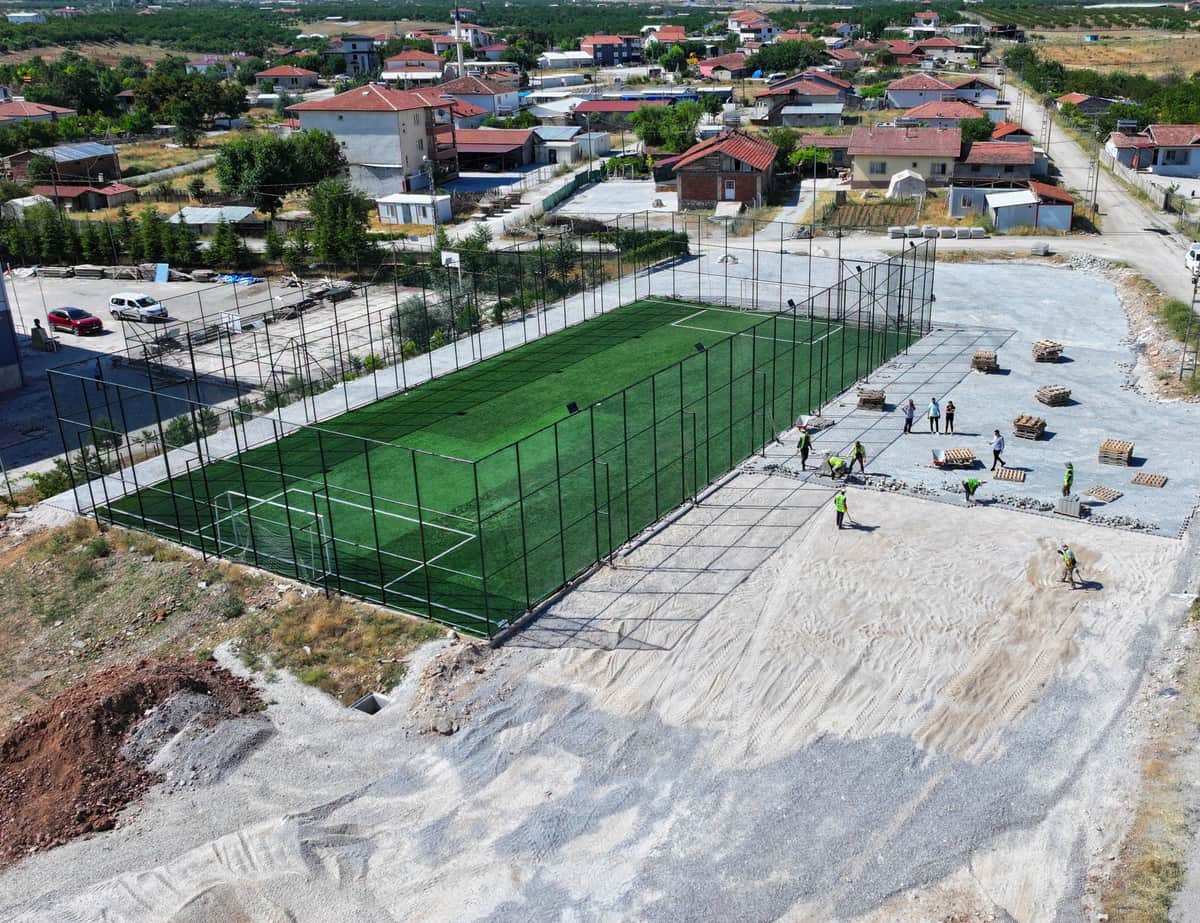 Başkan Geçit, Kuyulu Mahallesi'ndeki Yatırımları Yerinde İnceledi