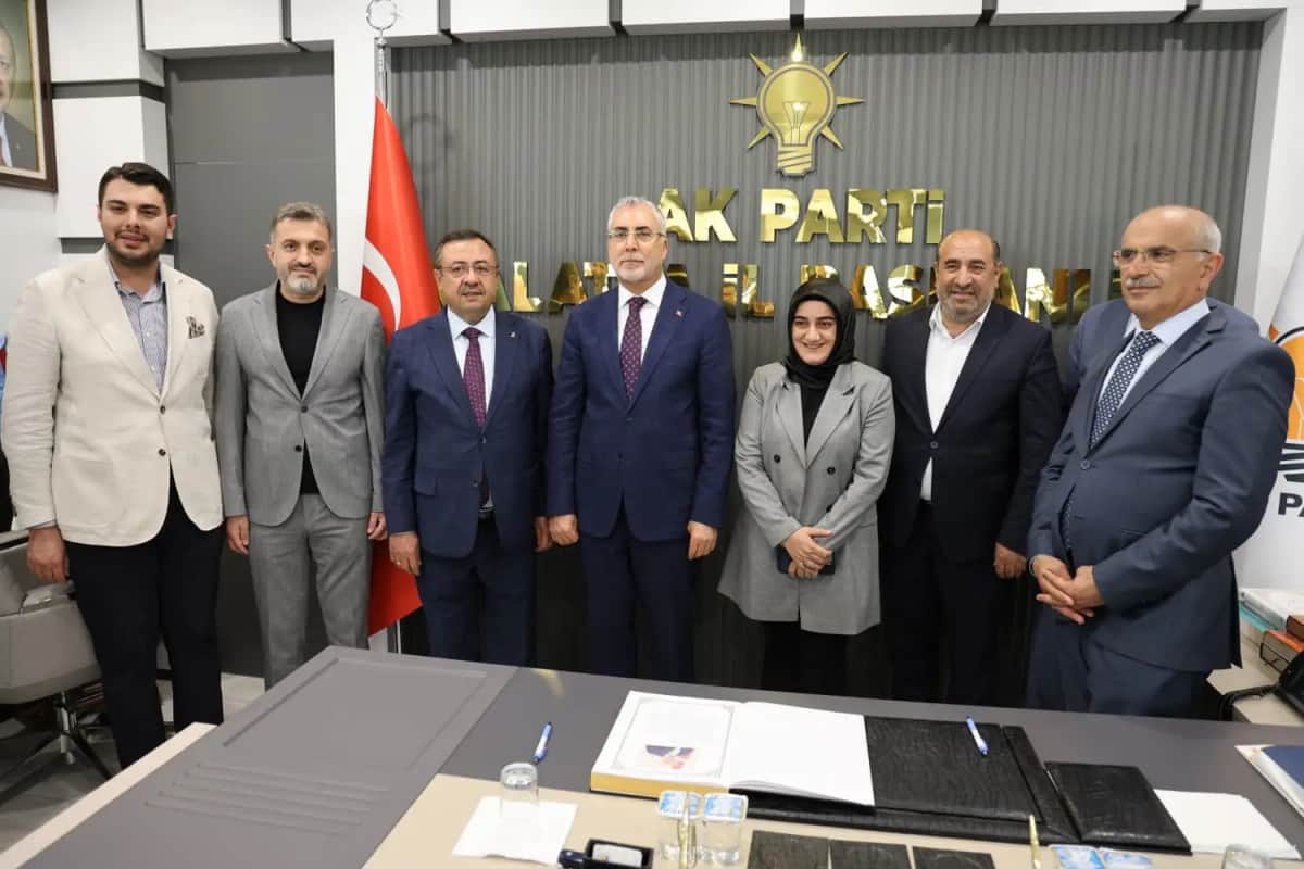 Işıkhan: “Bugün Hem Masada Hem Sahada Rota Çizen Güçlü Bir Türkiye Var”