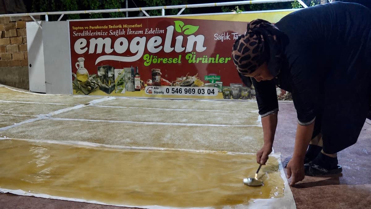 Annesinden Öğrendiği Pestil Geleneğini 50 Yıldır Yaşatıyor