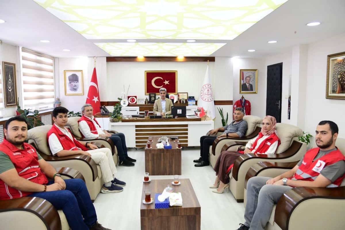 Kızılay’dan Eğitime Dijital Destek: Okullara 75 Laptop