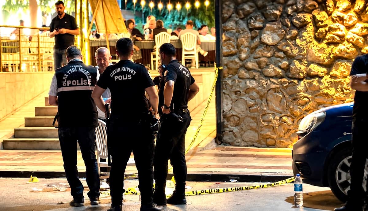 Orduzu’da Düğün Çıkışı Bıçaklı Kavga: 3 Yaralı