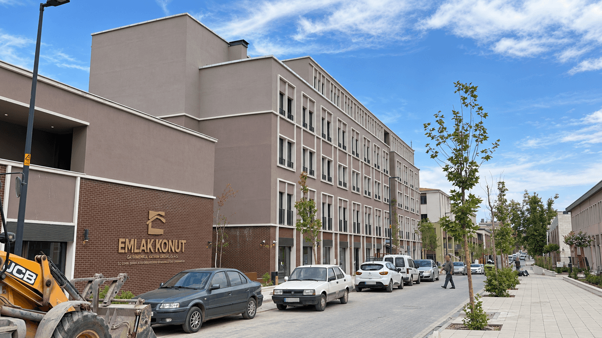 Malatya’nın Yeni Çarşısında Sessizlik: İşyerleri Hazır, Kapılar Hala Açılmadı