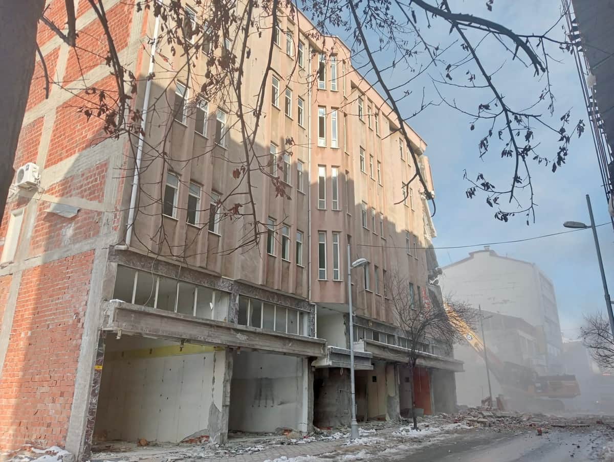 Deprem Enkazından Ekonomiye Yaklaşık 500 Milyon TL’lik Katkı