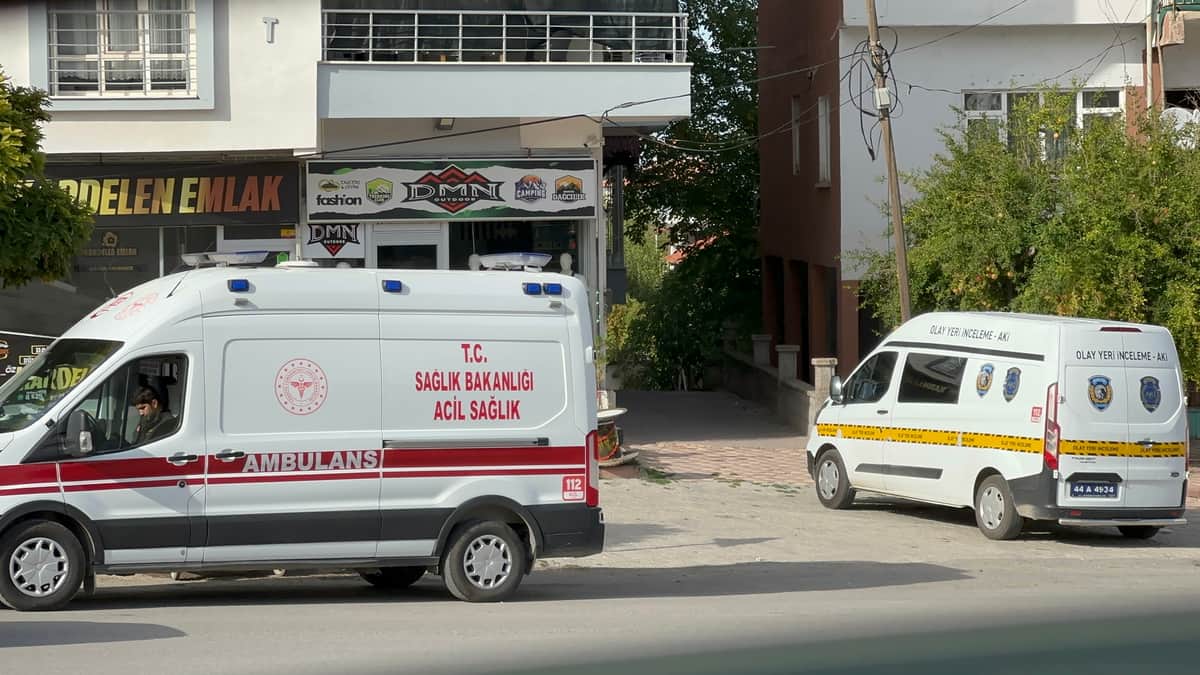 Battalgazi’de Bir Kişi Kendini Asarak Canına Kıydı