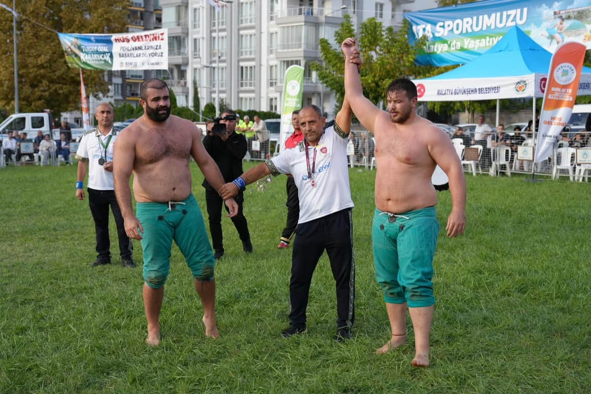Turgut Özal Güreşlerinde Başpehlivan Kılıçsallayan Oldu