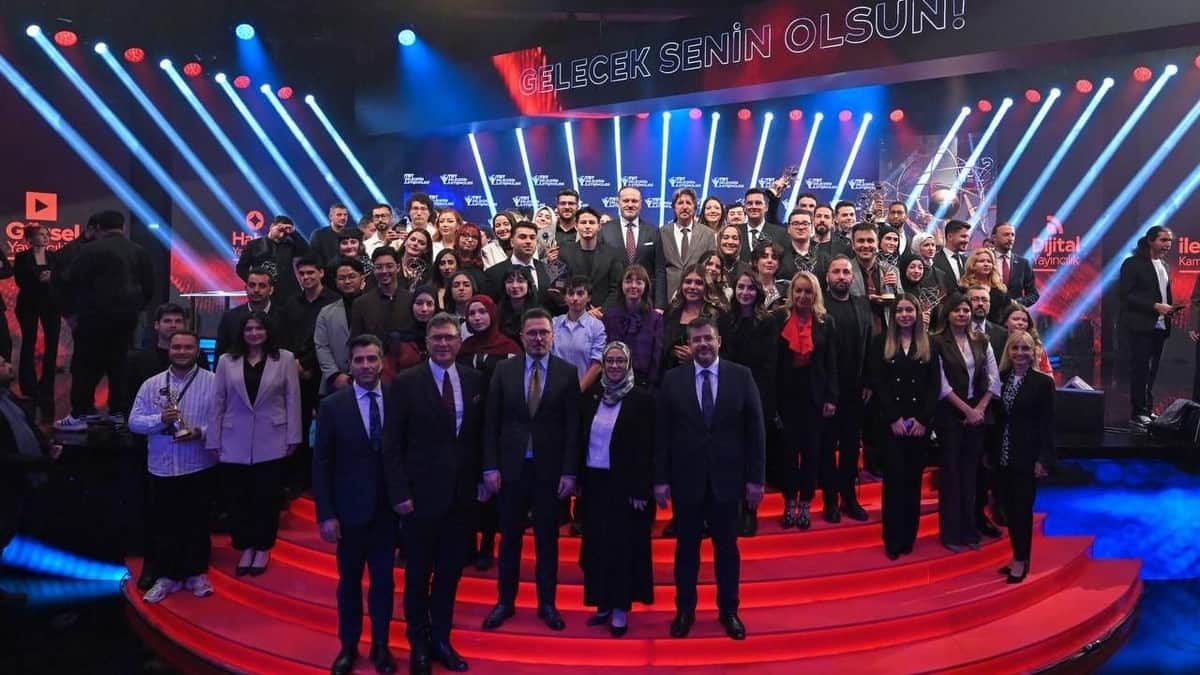 İletişim Öğrencilerinden TRT Yarışmasında Çifte Başarı