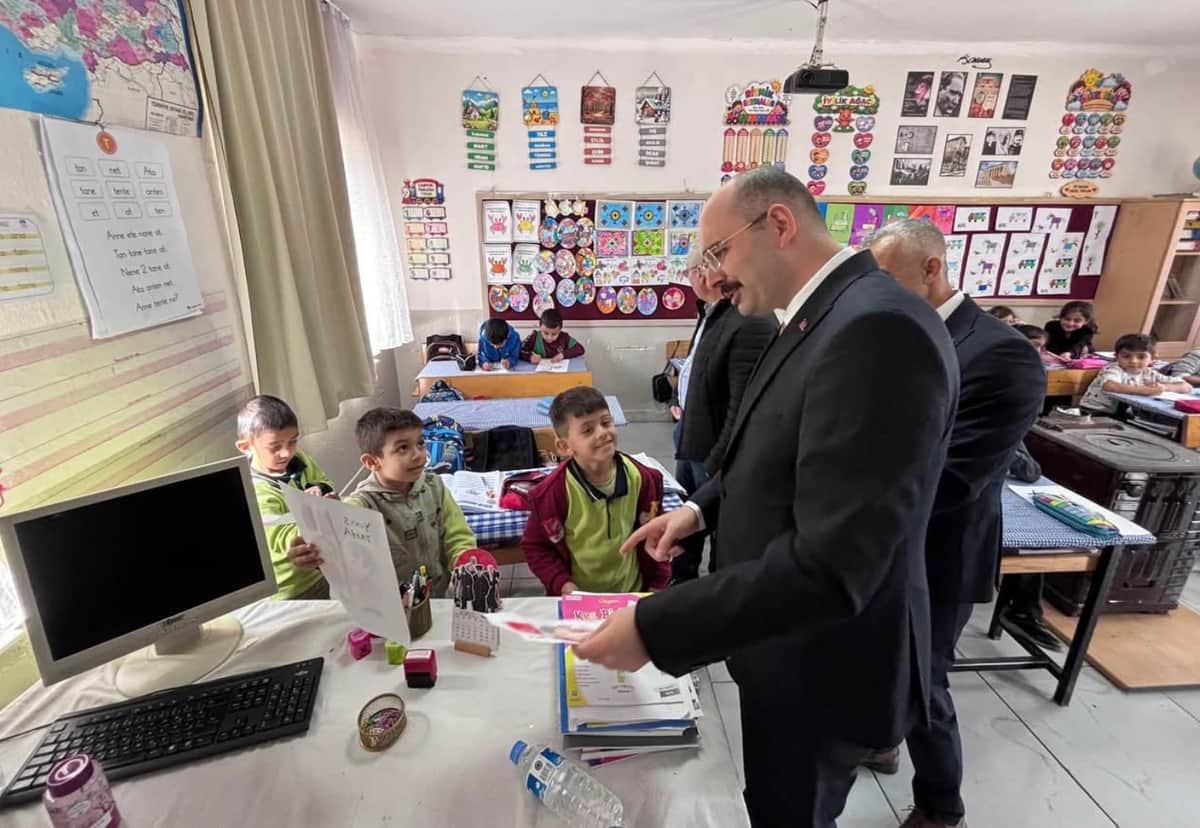 Kaymakam Sungur’dan Öğrencilere Sürpriz Ziyaret