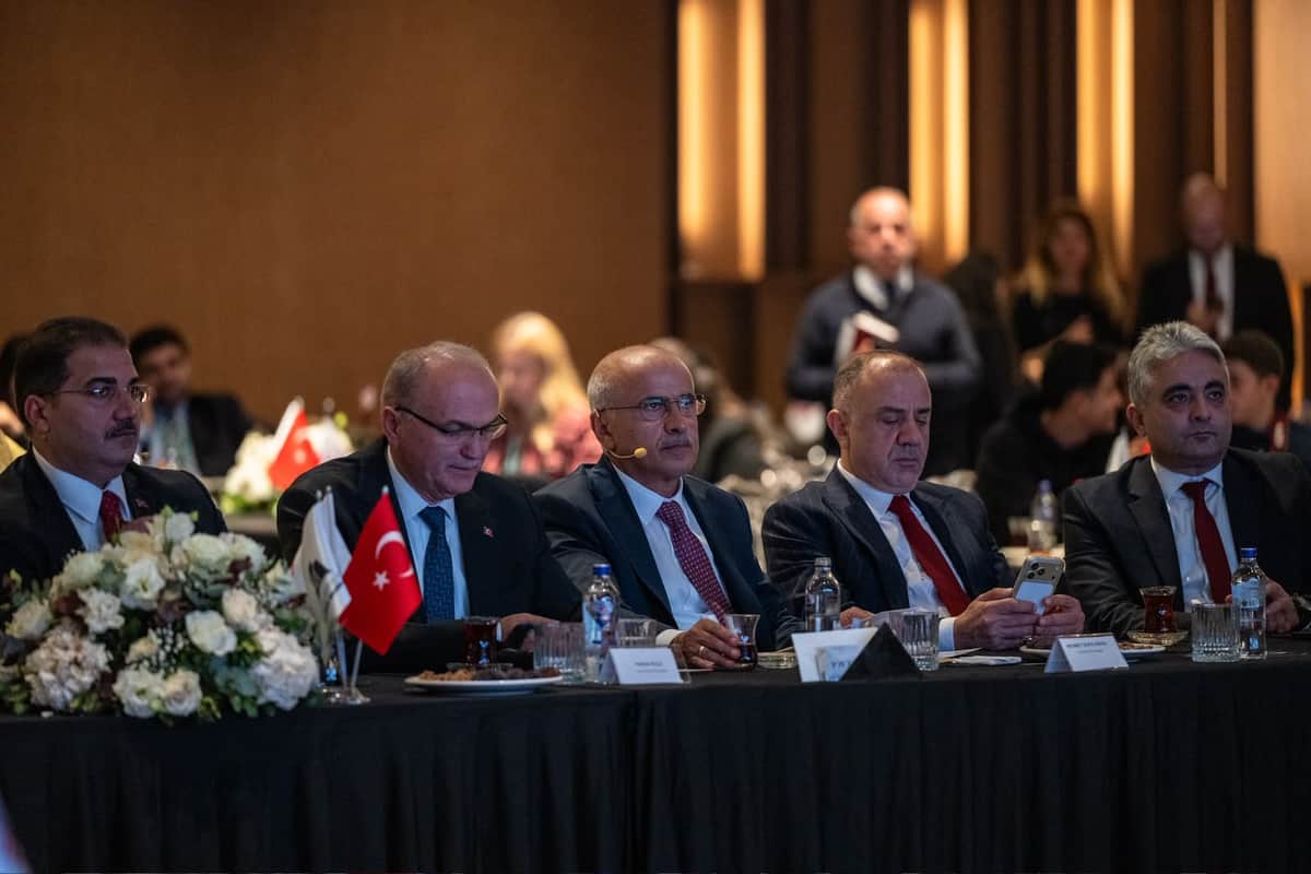 Başkan Er “Şehrimizin Geleceğini Sanayi, Turizm ve Alt Yapısıyla Daha Da Güçlendiriyoruz”