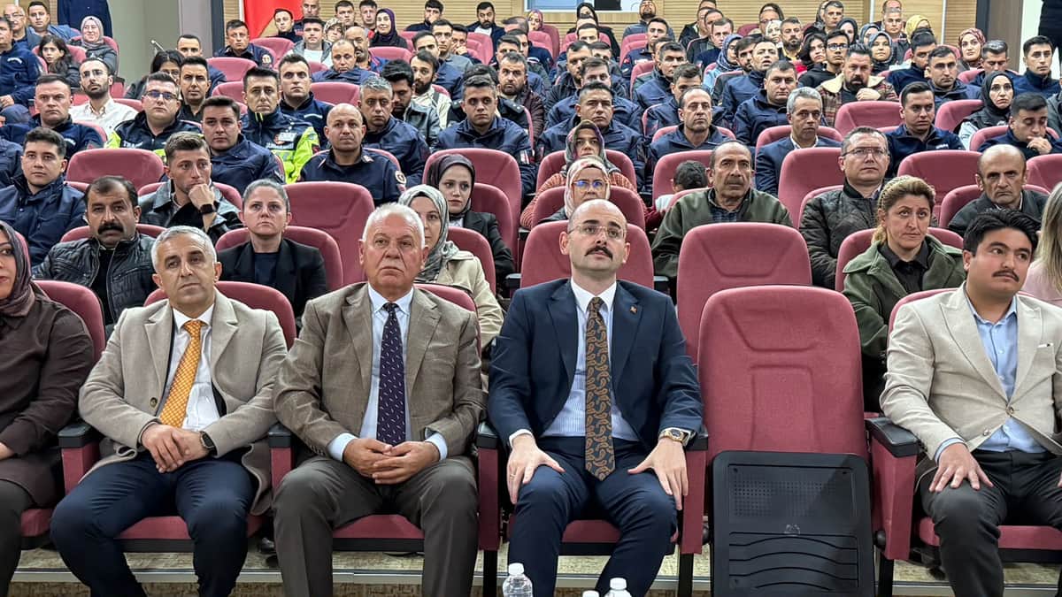 Doğanşehir’de Kamu Personeline Osmanlı Türkçesi Eğitimi
