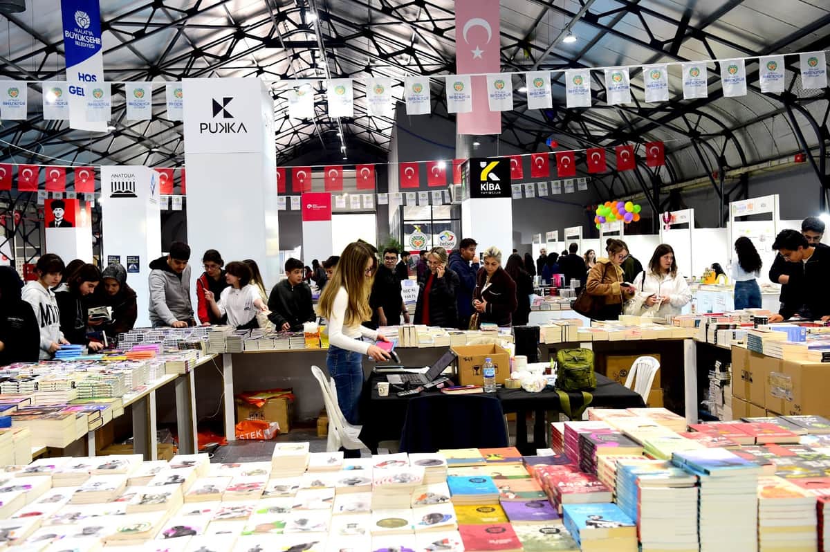Malatya Kitap Fuarı’na 5 Günde 100 Bin Ziyaretçi
