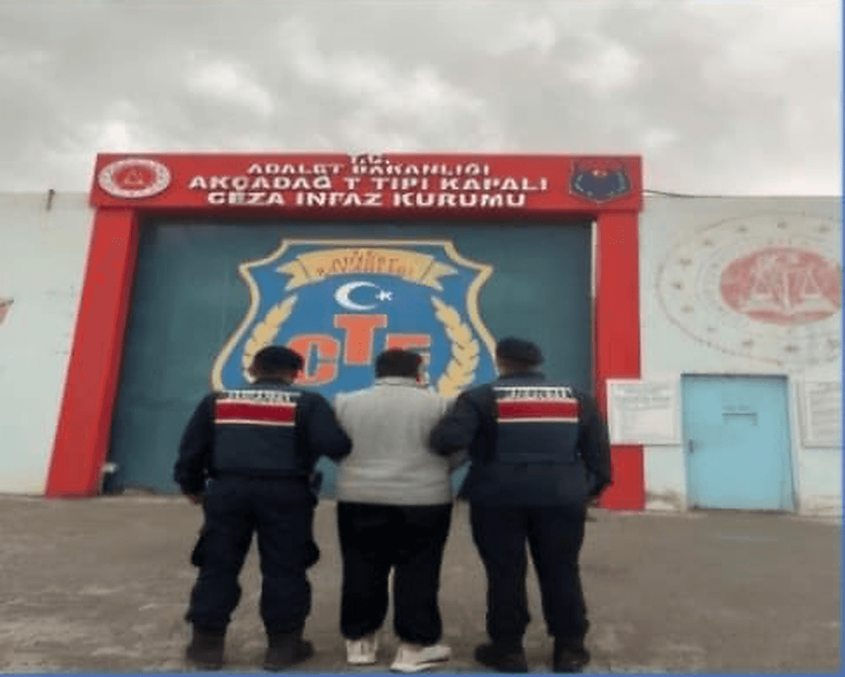 Hekimhan’da 48 yıl hapis cezasıyla aranan hükümlü JASAT’tan kaçamadı