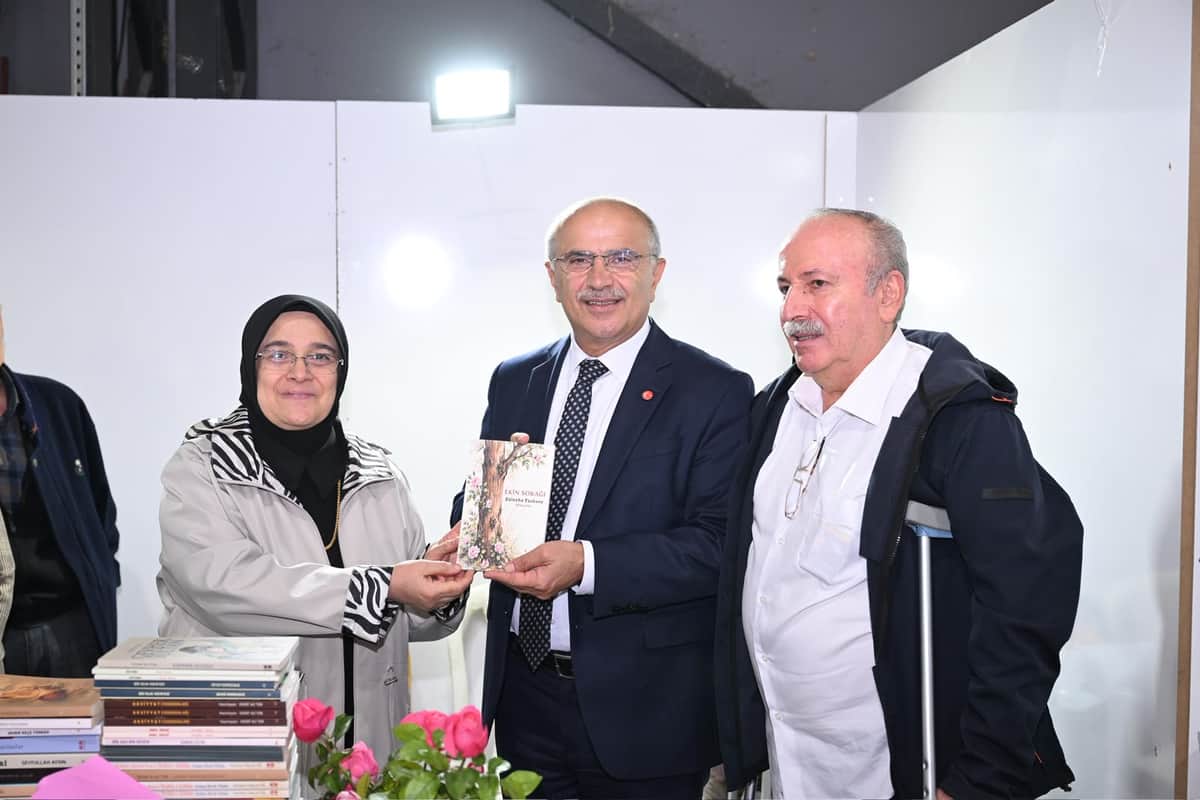 Malatyalı Yazarlar Kitap Fuarında Okurlarıyla Buluştu