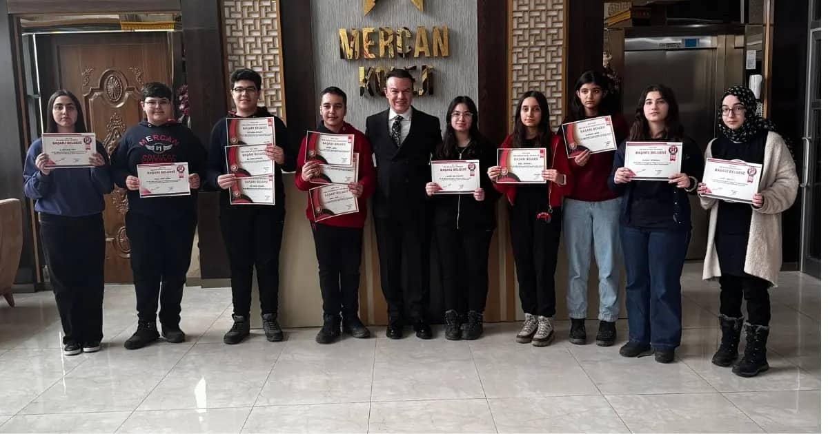 Türkiye Birinciliği Mercan Koleji’nden