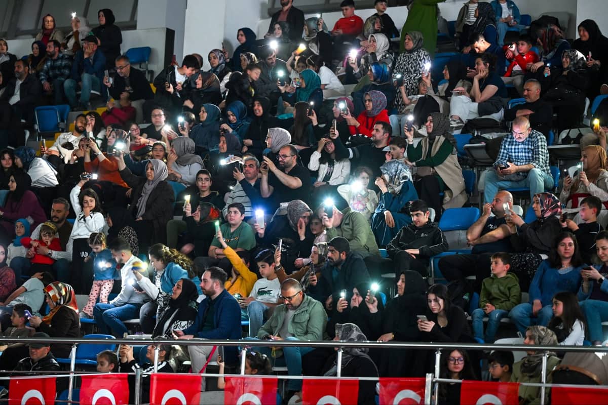 Anneler Günü’nde Fadıl Aydın’a yoğun ilgi