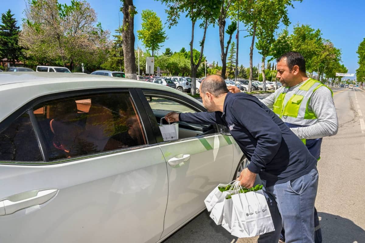 Malatya’da 20 Bin Sebze Fidesi Vatandaşlara Ücretsiz Dağıtıldı
