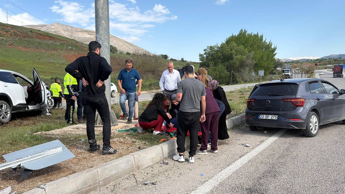 Malatya-Adıyaman Yolunda Kaza: 3 Yaralı