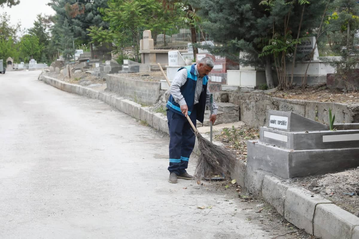 Battalgazi Belediyesi’nden Bayram Öncesi Yoğun Mesai