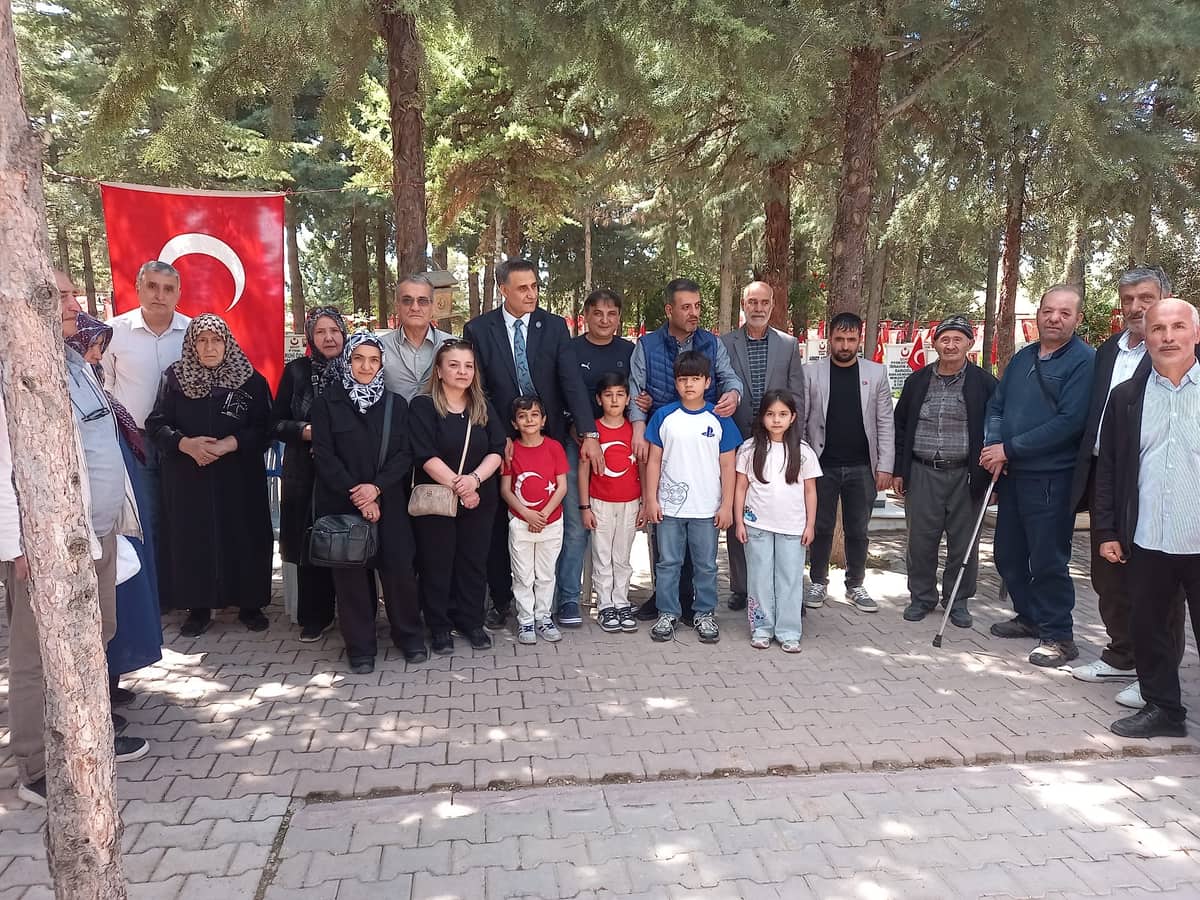 Şehitler Bayram Öncesi Dualarla Anıldı