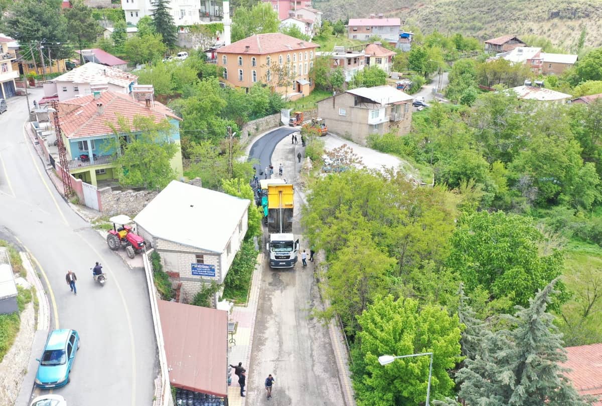 Pütürge Merkezde Sıcak Asfalt Çalışması Tamamlandı