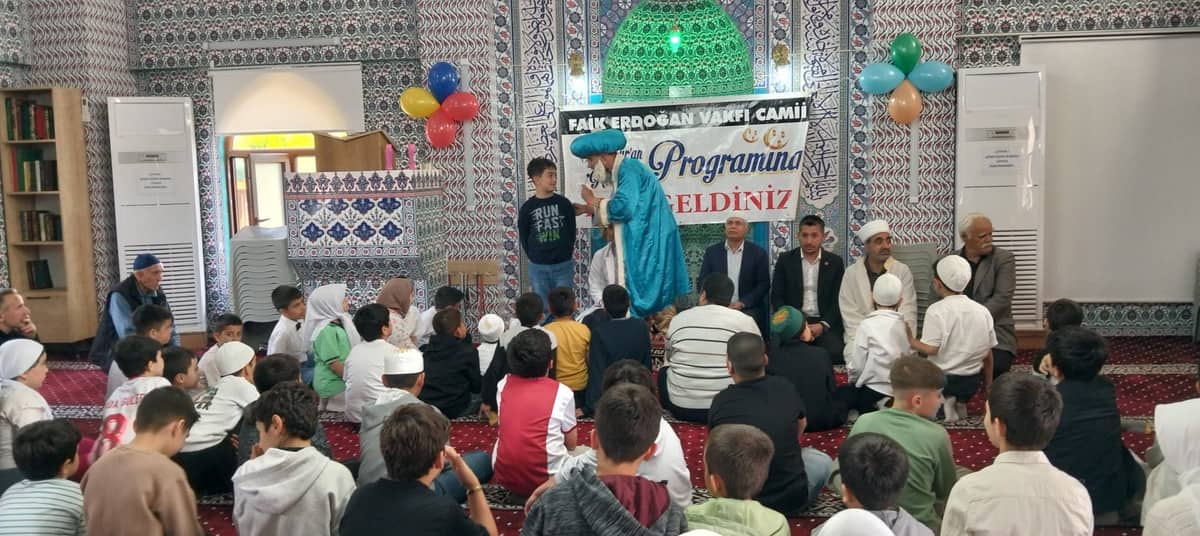 Çocukların Neşesi Nasreddin Hoca İle Buluştu