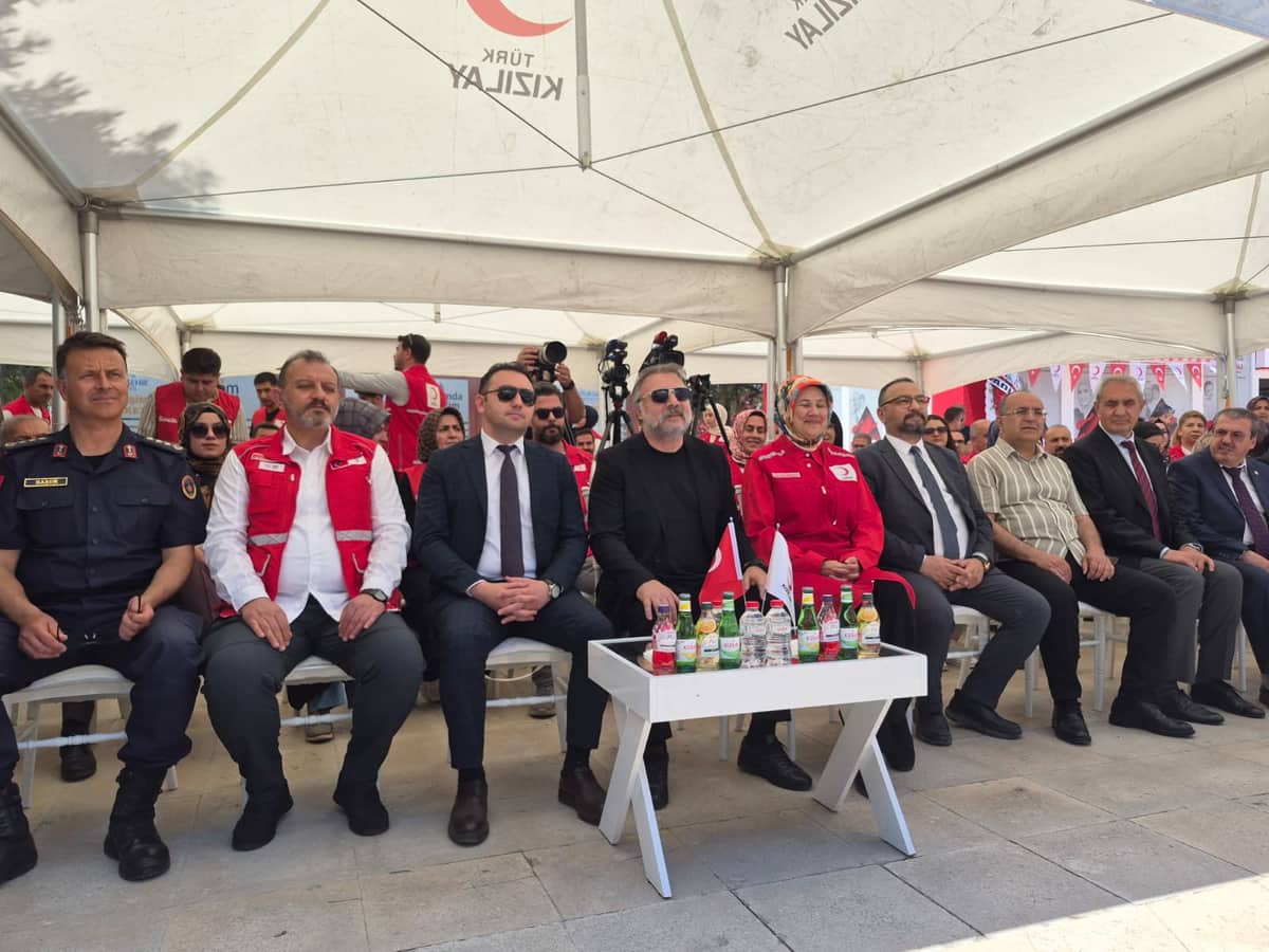 Türk Kızılayı’ndan Malatya’da Anlamlı Adım: Oktay Kaynarca’nın İsmi Kan Alma Birimine Verildi