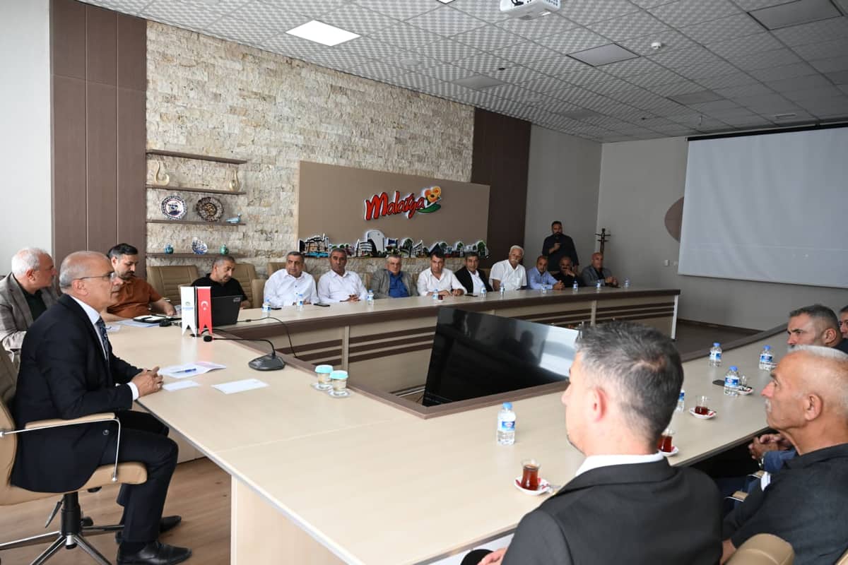 Başkan Er Muhtarların Taleplerini Dinledi: “Geleceğin Malatya’sını İnşa Ettik”