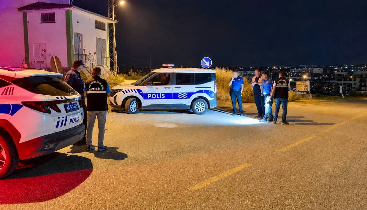 Sokak Ortasında Silahlı Saldırı: 2 Yaralı