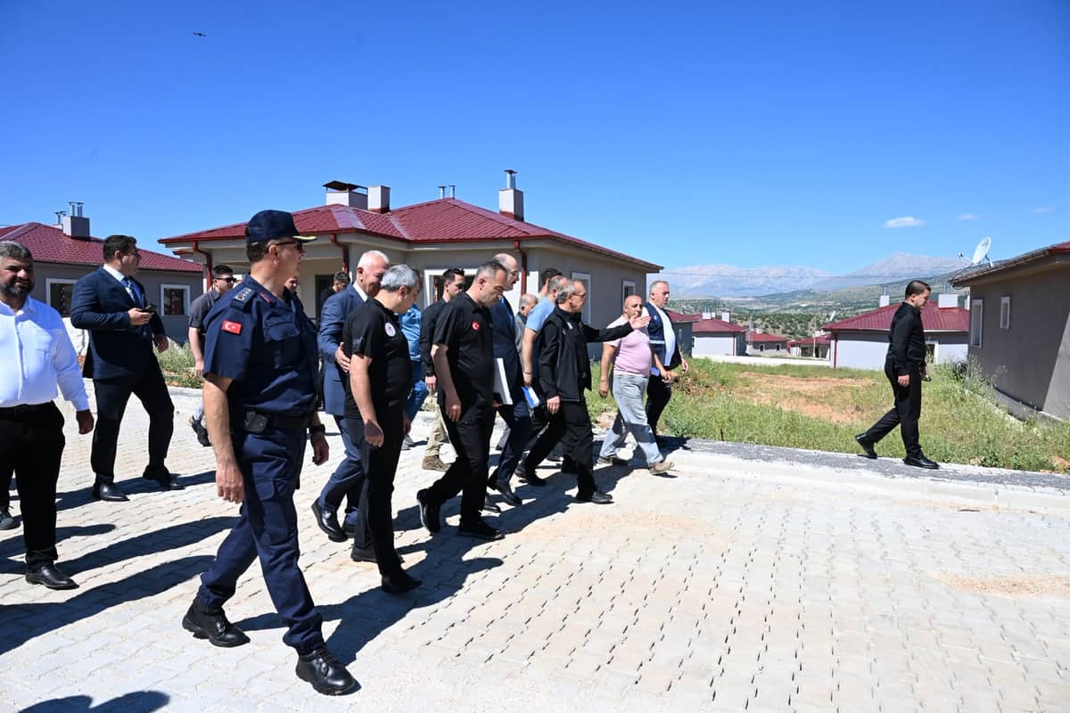 Doğanşehir Adeta Yeniden İnşa Ediliyor: Vali Yavuz ve Beraberindeki Heyetten Dev Çıkarma!