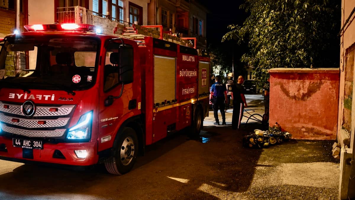 Patlama İhbarı Ekipleri Harekete Geçirdi