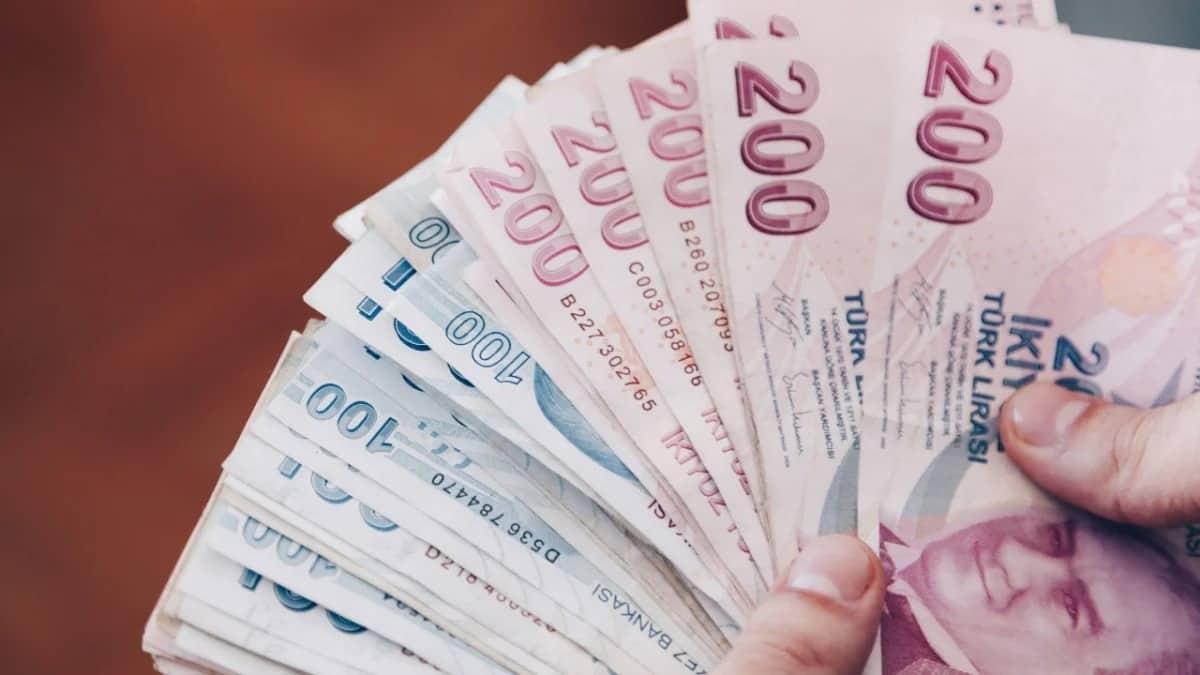 Memur Maaşlarına Yüzde 13,52 Zam
