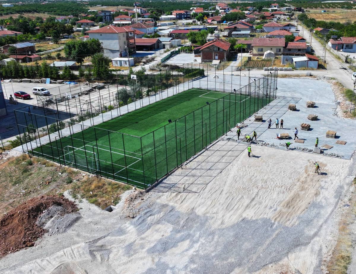 Başkan Geçit, Kuyulu Mahallesi'ndeki Yatırımları Yerinde İnceledi