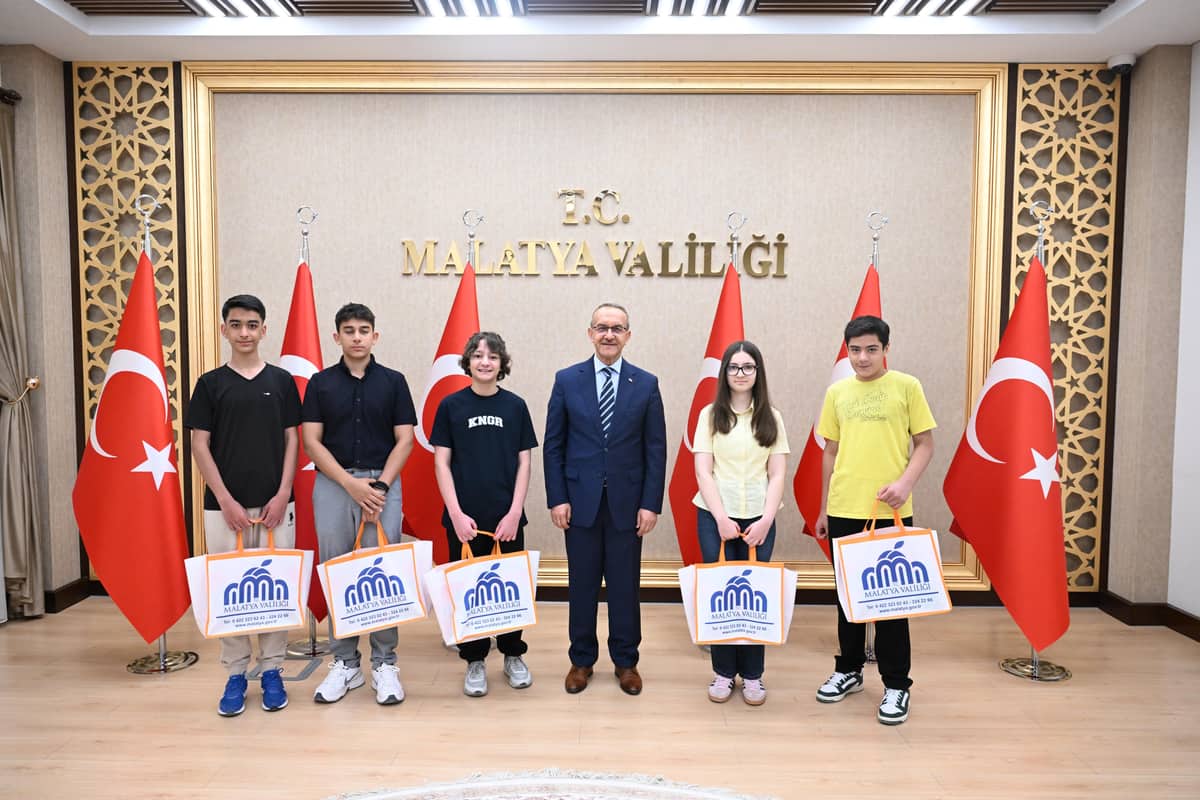 Vali Yavuz, LGS Türkiye Birincilerini Ağırladı