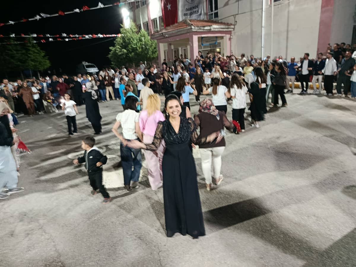 Yeniköy Yaz Şenliği’nde Binlerce Kişi Buluştu
